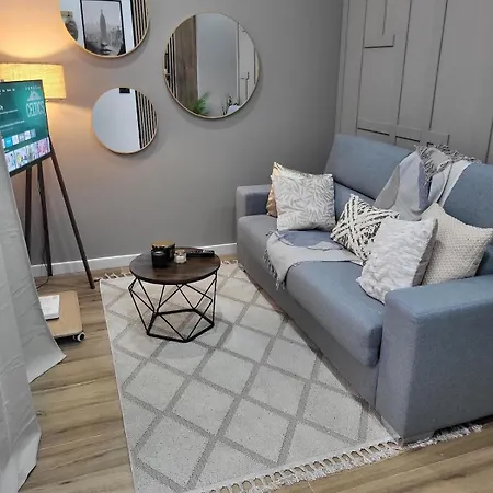 Charming Urban In Апартаменты