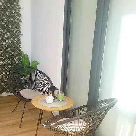 Charming Urban In Апартаменты